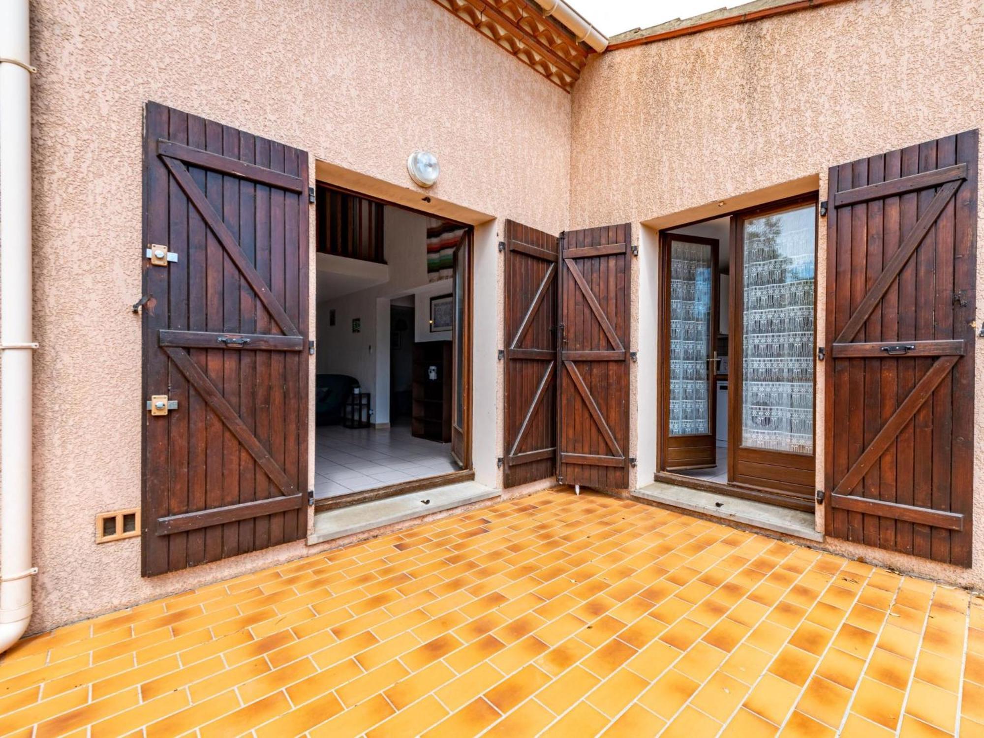 Holiday Home Hameau Des Tamarins-2 By Interhome Ле Баркарес Экстерьер фото